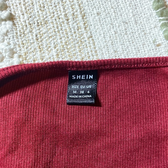 Size Small - Picture 3 of 3